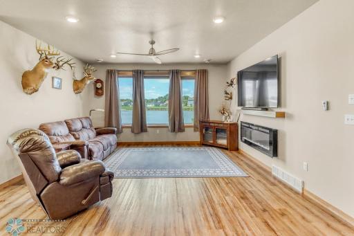 1254 NW 5th Street NW, West Fargo, ND 58078