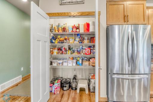 1254 NW 5th Street NW, West Fargo, ND 58078