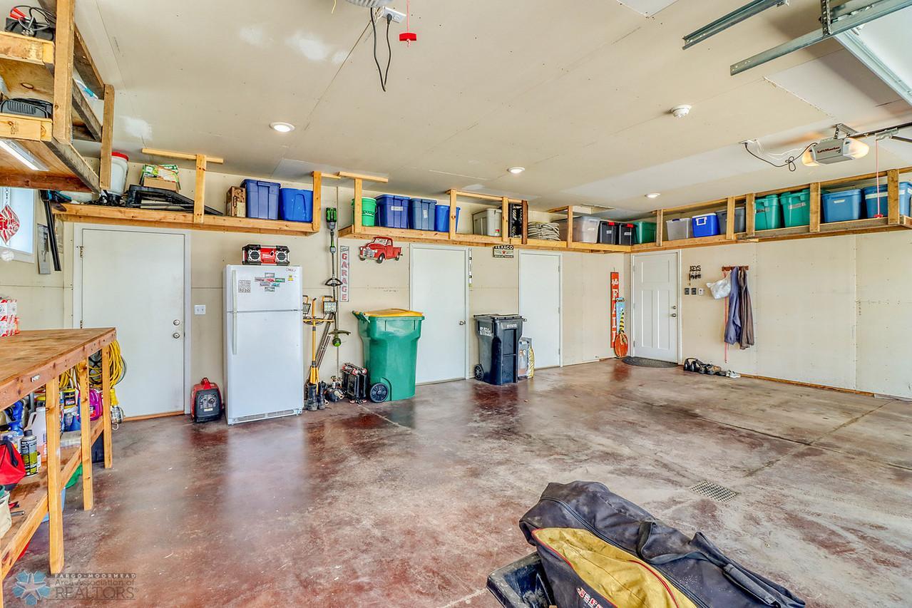 Garage1_1-1280.JPG