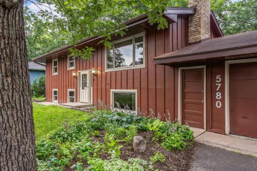 5780 Lake Avenue, White Bear Lake, MN 55110