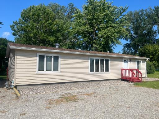 1170 2nd Avenue SW, Wells, MN 56097