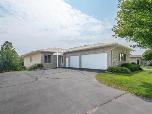17057 Kennett Curve SW Prior Lake MN 55372 USA-001-020-Kennett CurvePrior Lake1-MLS_Size.jpg