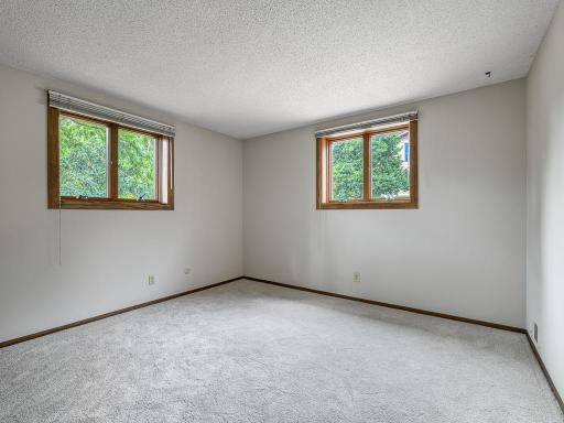 1028 Brompton Place, Saint Paul, MN 55118