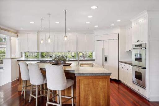 27 Circle W, Edina, MN 55436