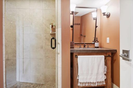 27 Circle W, Edina, MN 55436