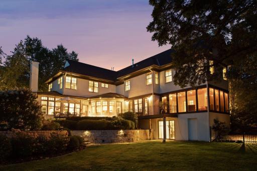 27 Circle W, Edina, MN 55436