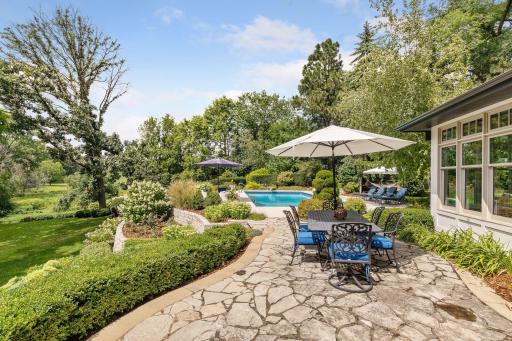 27 Circle W, Edina, MN 55436