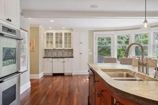 27 Circle W, Edina, MN 55436