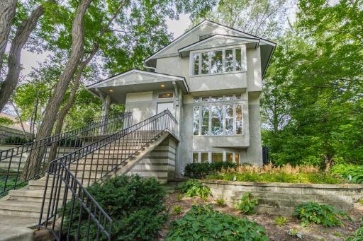 555 Montcalm Place, Saint Paul, MN 55116