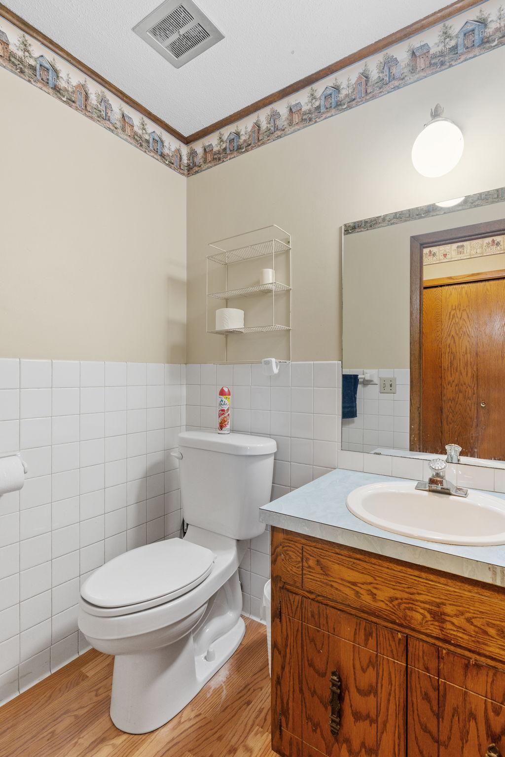 47-web-or-mls-9017 Trail Haven Rd-47.jpg