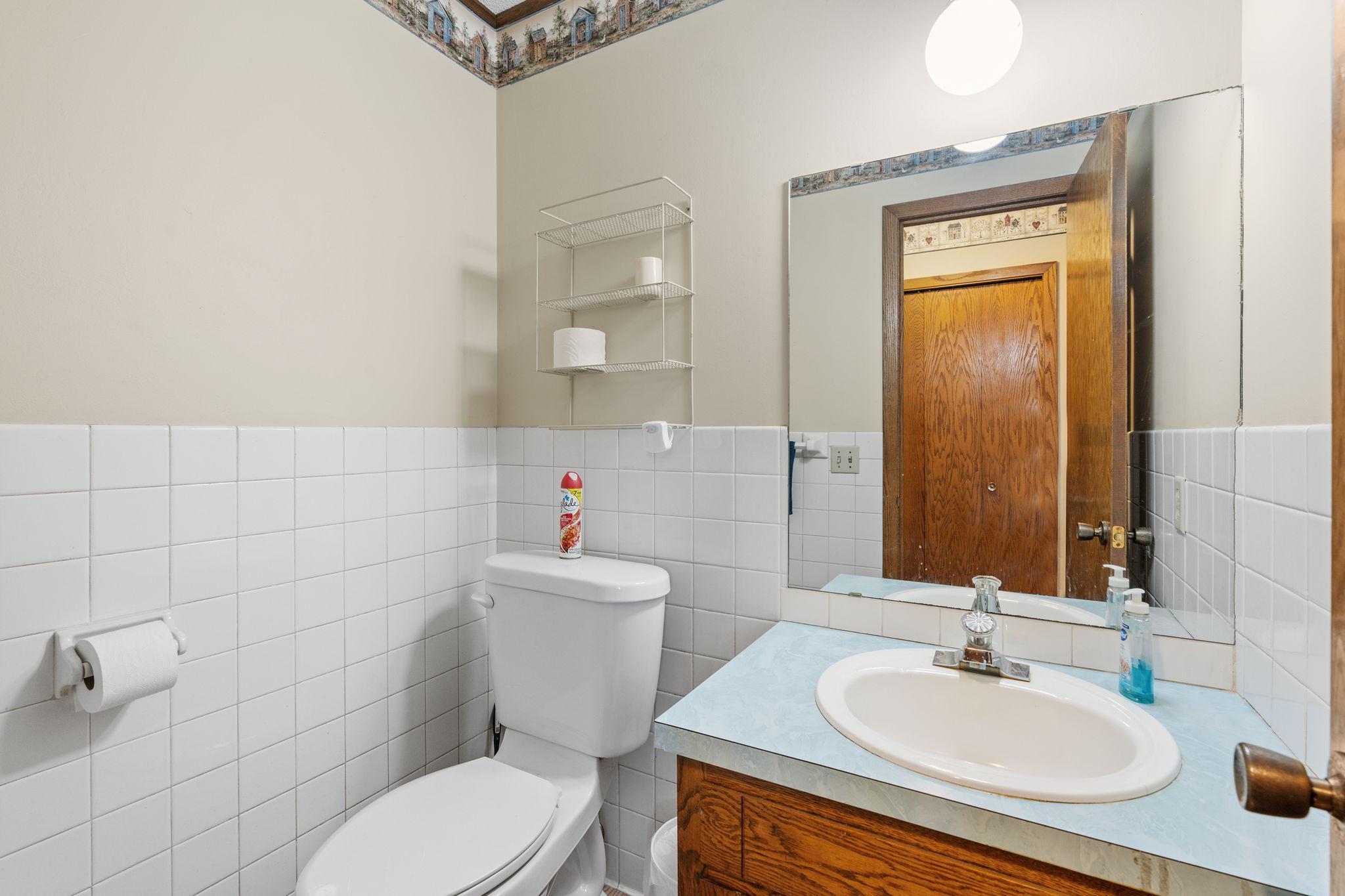 46-web-or-mls-9017 Trail Haven Rd-46.jpg