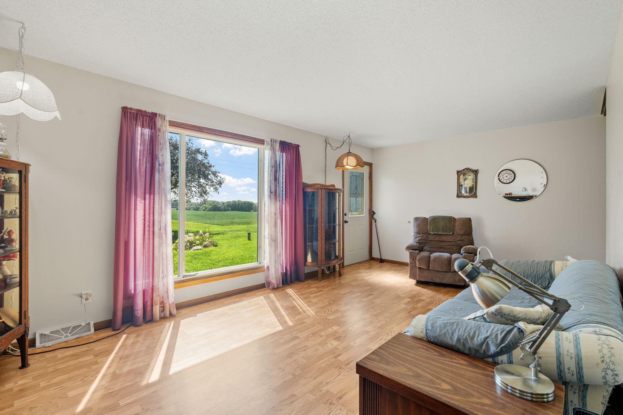 32-web-or-mls-9017 Trail Haven Rd-32.jpg