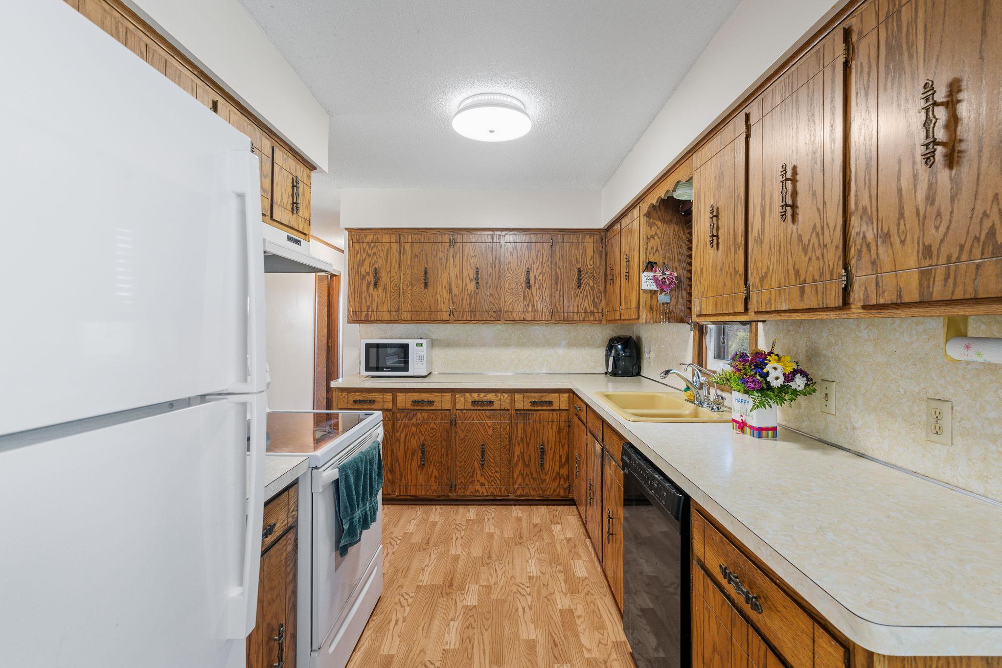 43-web-or-mls-9017 Trail Haven Rd-43.jpg