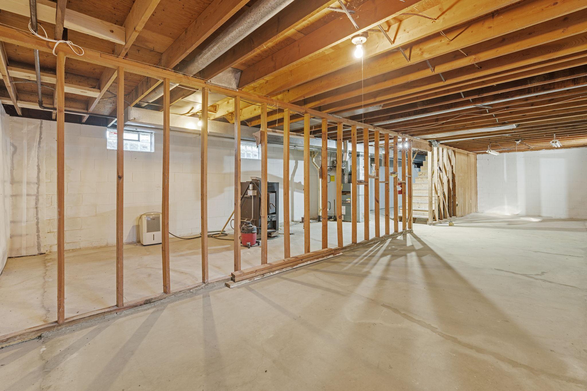 63-web-or-mls-9017 Trail Haven Rd-63.jpg