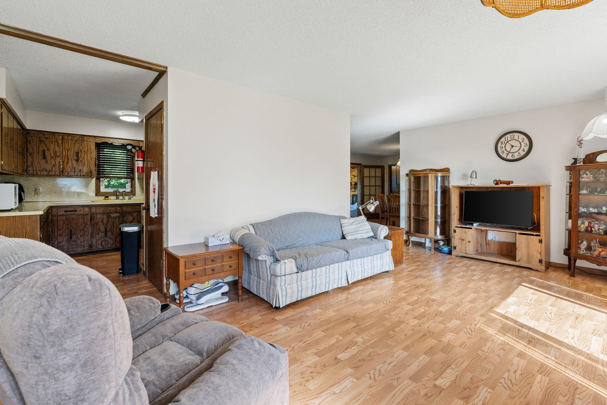 31-web-or-mls-9017 Trail Haven Rd-31.jpg