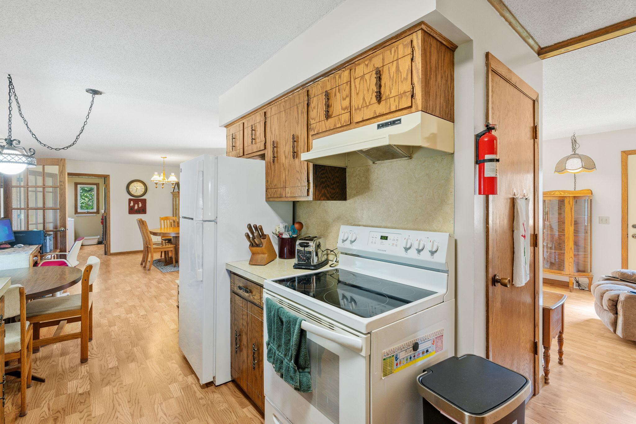 44-web-or-mls-9017 Trail Haven Rd-44.jpg
