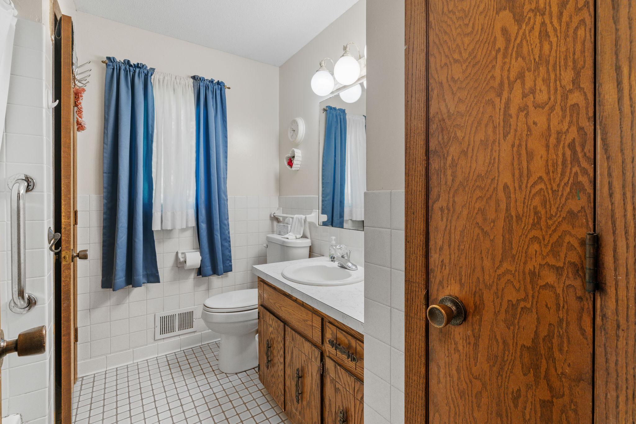 59-web-or-mls-9017 Trail Haven Rd-59.jpg