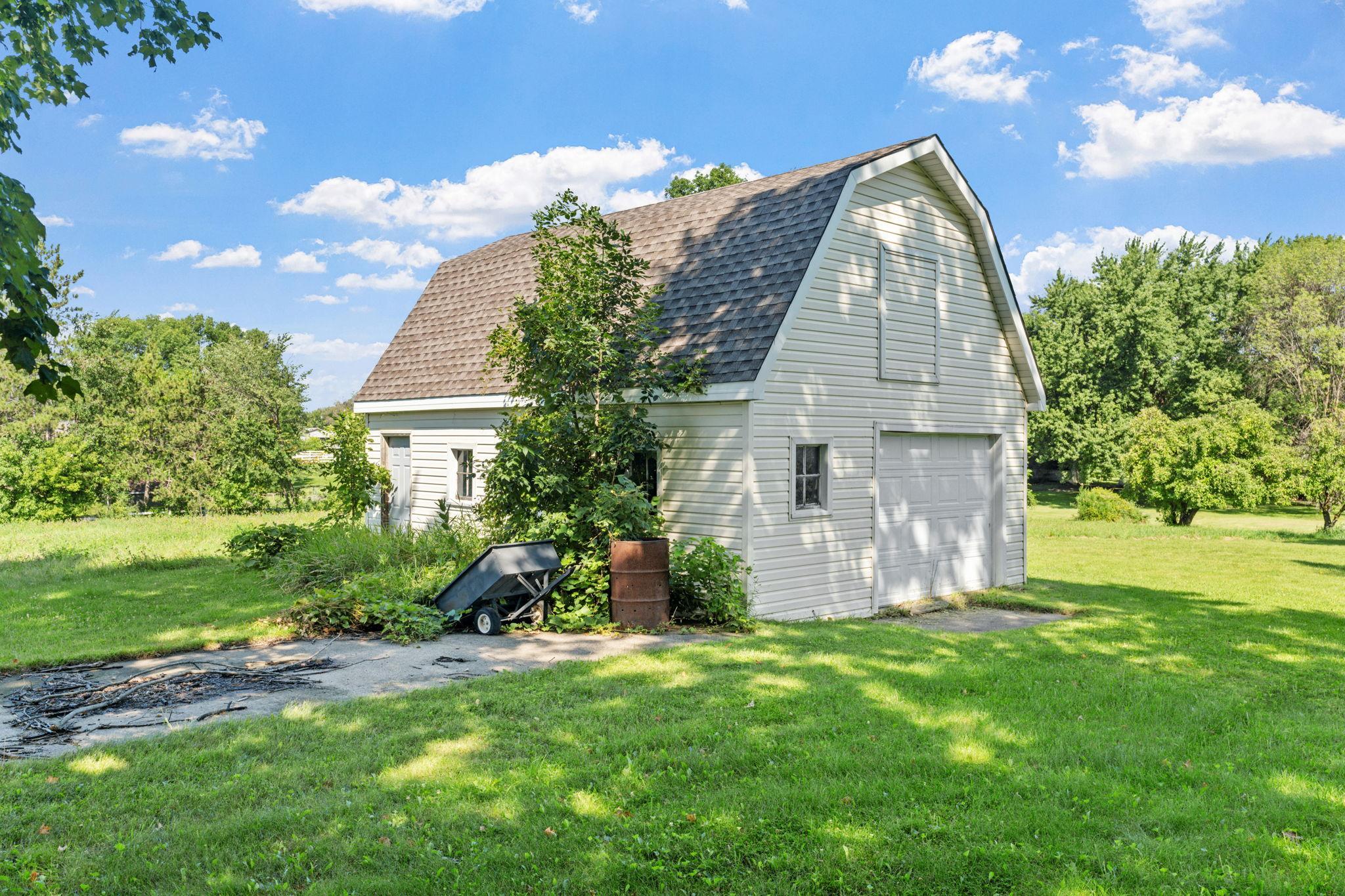 15-web-or-mls-9017 Trail Haven Rd-15.jpg