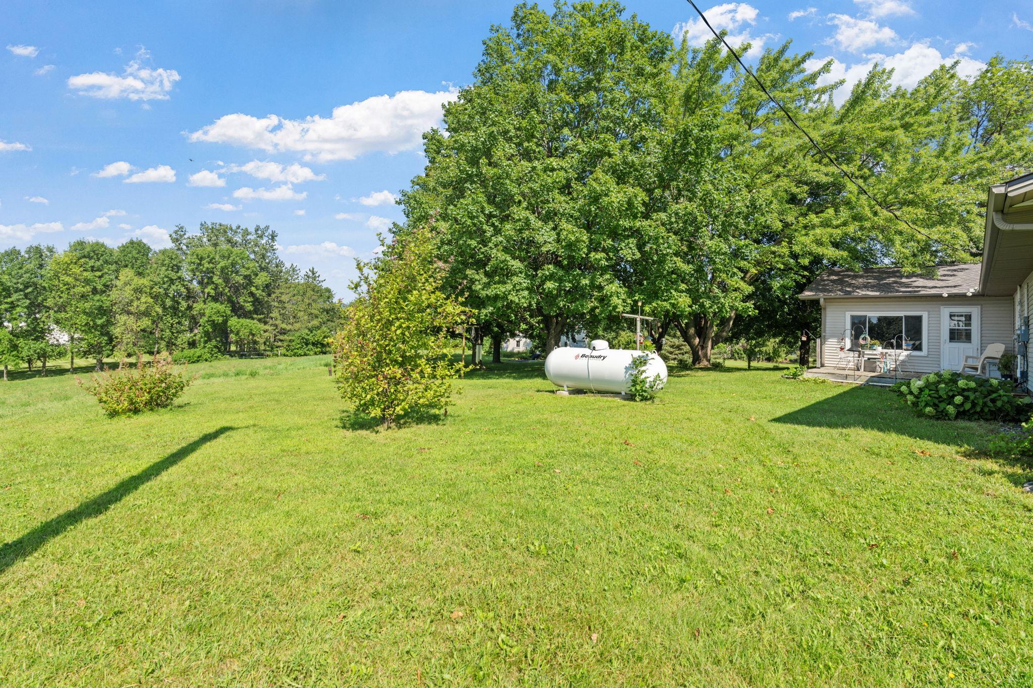 10-web-or-mls-9017 Trail Haven Rd-10.jpg
