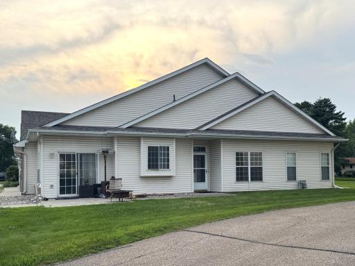 245 Appleblossom Lane E, Shakopee, MN 55379