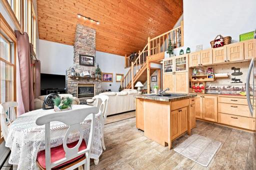 3687 Bassett Bay Beach Road, Brimson, MN 55602