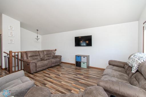 2132 ADMIRAL Drive W, West Fargo, ND 58078