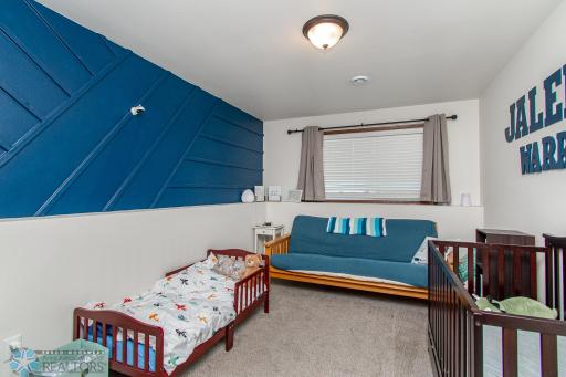 2132 ADMIRAL Drive W, West Fargo, ND 58078