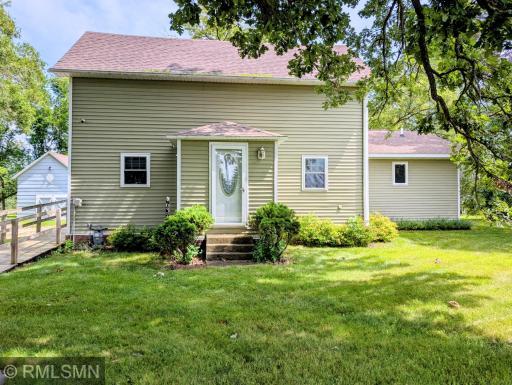 637 3rd Avenue NW, Eagle Bend, MN 56446