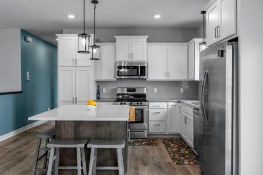 21-web-or-mls-5601 Upper 179th St W-47.jpg
