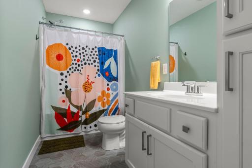 45-web-or-mls-5601 Upper 179th St W-132.jpg