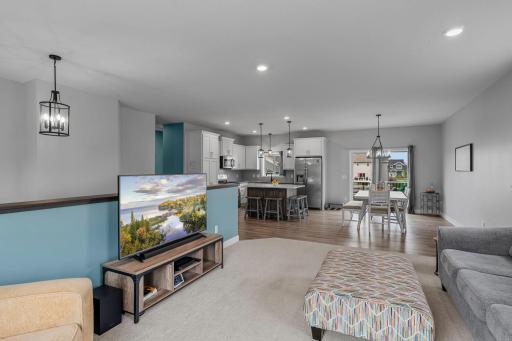 15-web-or-mls-5601 Upper 179th St W-7.jpg