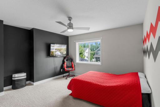 33-web-or-mls-5601 Upper 179th St W-88.jpg