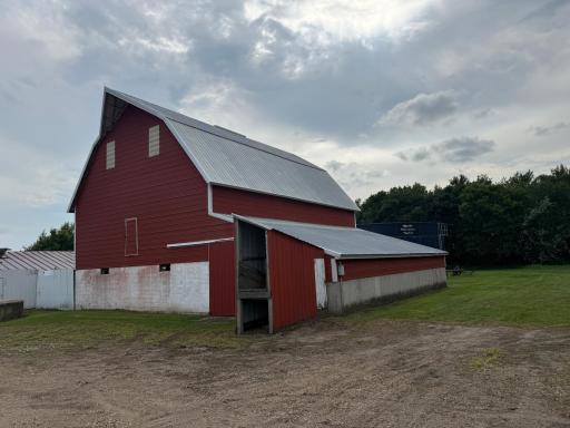 38498 Ironwood Avenue, Redwood Falls, MN 56283