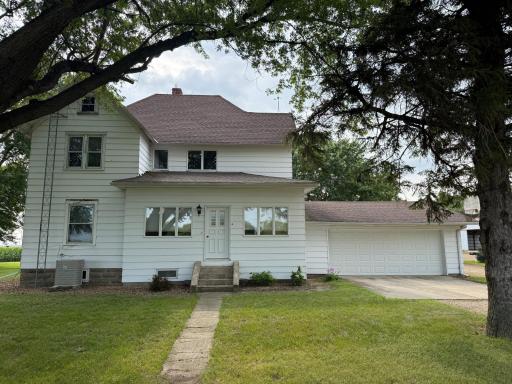 38498 Ironwood Avenue, Redwood Falls, MN 56283