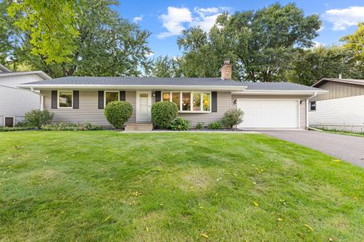 544 Riviera Drive, Saint Paul, MN 55112