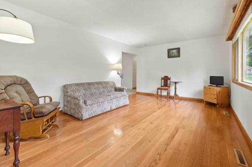 2131 Graydon Avenue, Brainerd, MN 56401