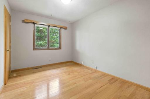 2131 Graydon Avenue, Brainerd, MN 56401