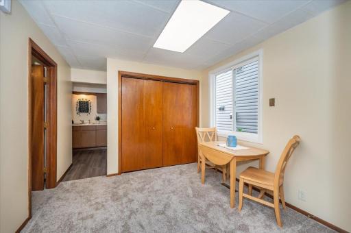 706 Broadway St, Superior, WI 54880