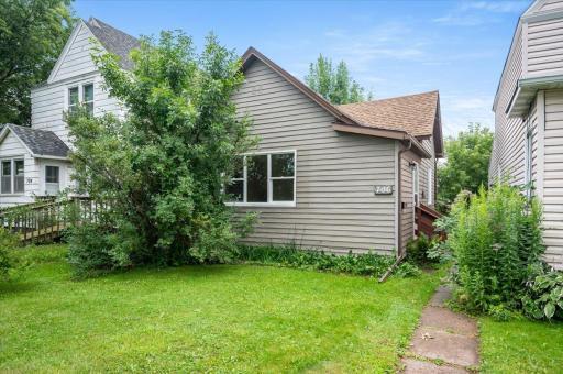 706 Broadway St, Superior, WI 54880