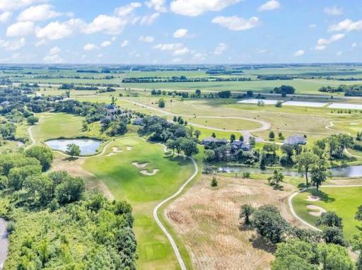 100 Savannah Heights Boulevard, Lynd, MN 56157