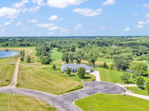 100 Savannah Heights Boulevard, Lynd, MN 56157