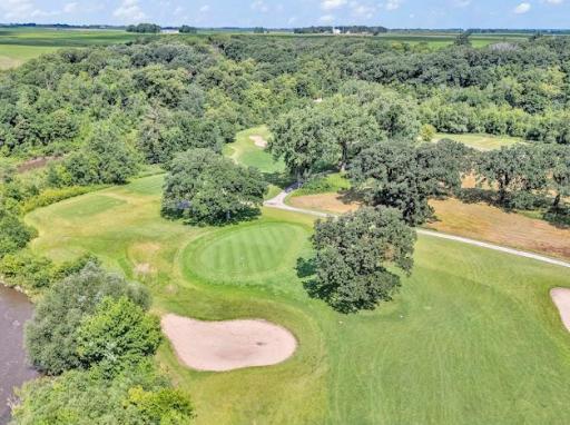100 Savannah Heights Boulevard, Lynd, MN 56157