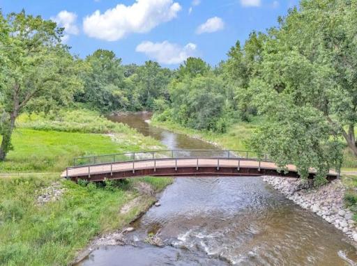 100 Savannah Heights Boulevard, Lynd, MN 56157