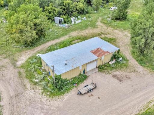 100 Savannah Heights Boulevard, Lynd, MN 56157