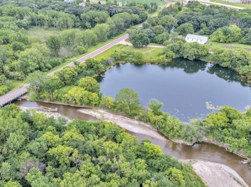 100 Savannah Heights Boulevard, Lynd, MN 56157