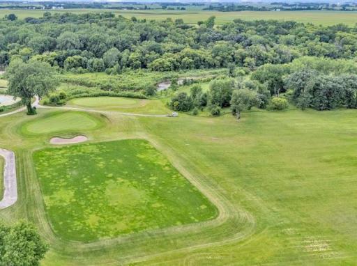 100 Savannah Heights Boulevard, Lynd, MN 56157