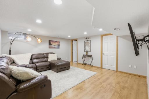 3467 Greenwood Court S, Saint Paul, MN 55122