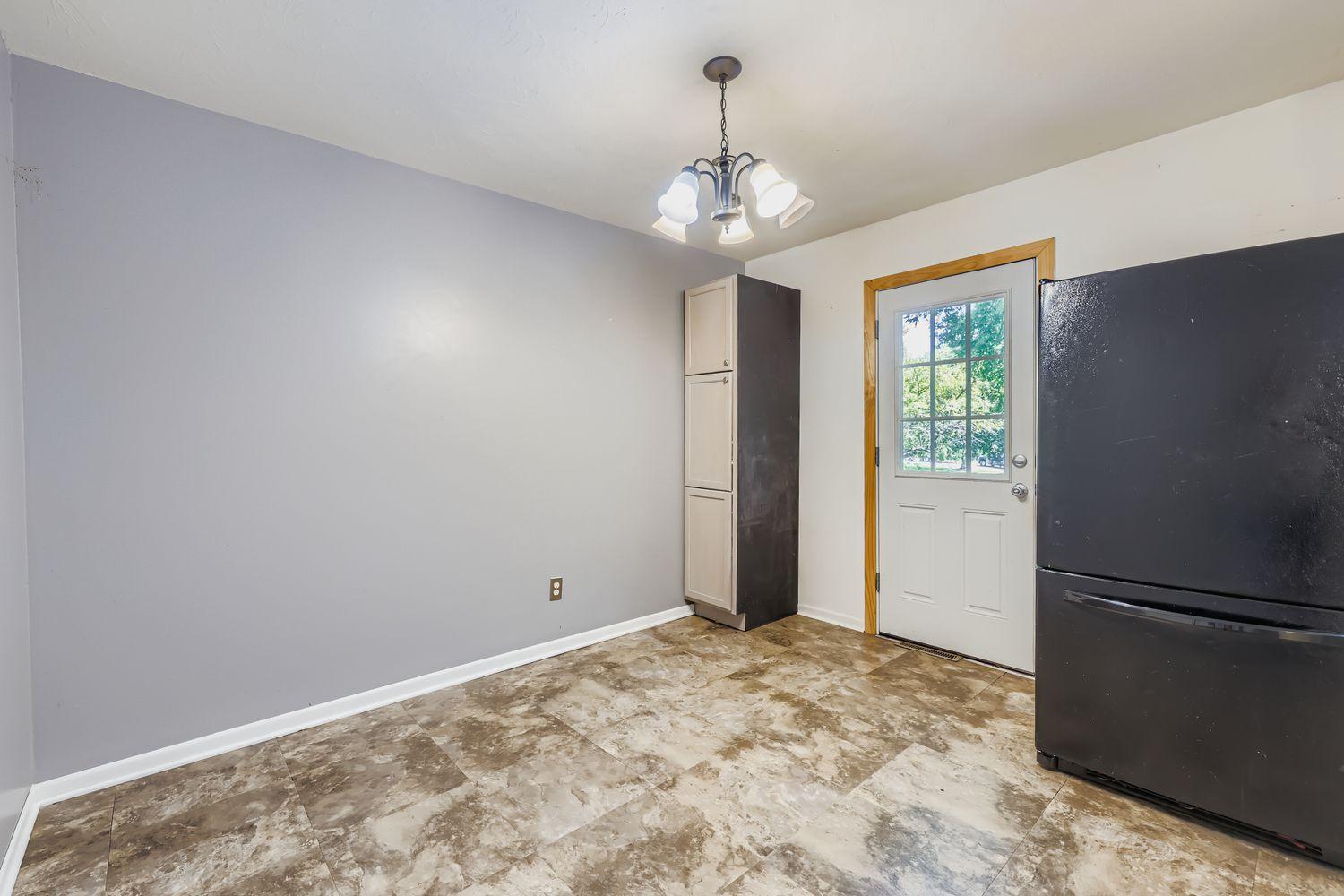 Dining Room.jpg