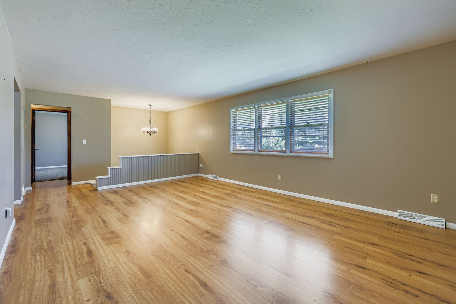 Living Room.jpg