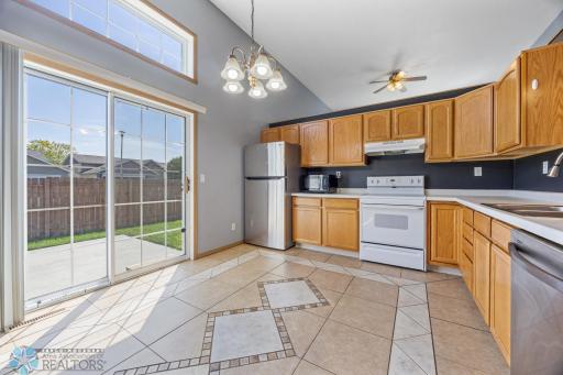 5120 8th Avenue S, Fargo, ND 58103